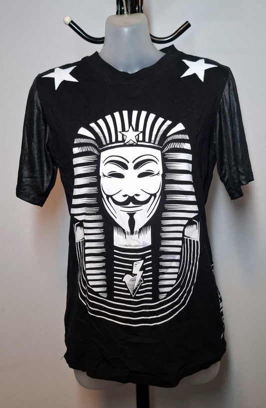 Size 8 - Black '96' T Shirt