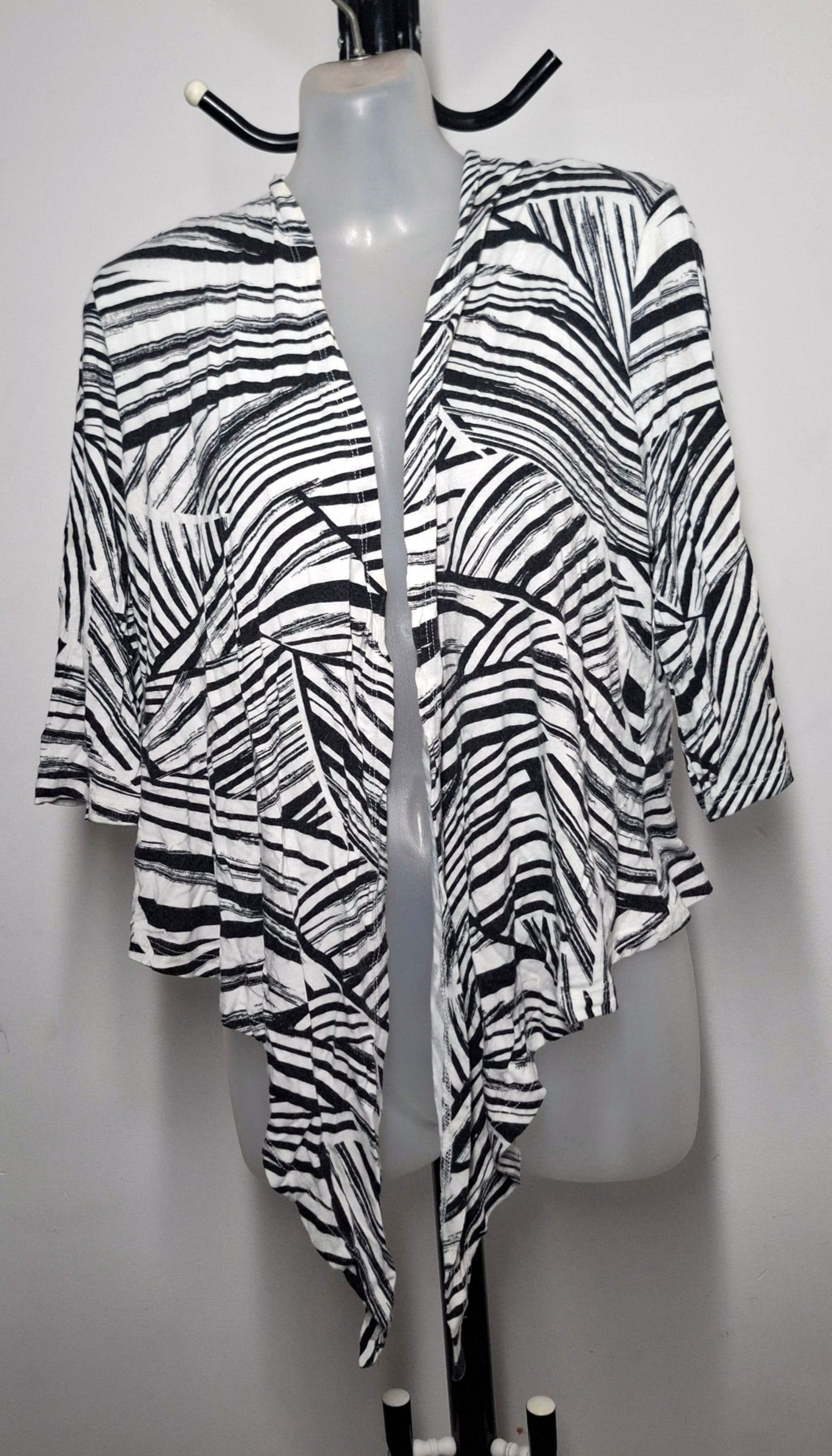 Size 10 - Black & White Cardigan