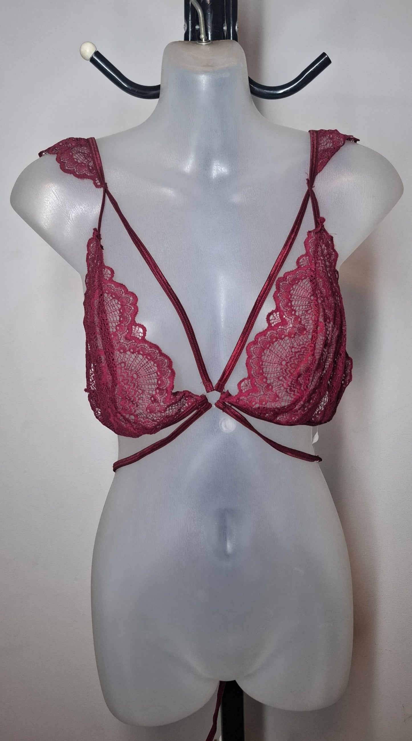 Size 18 - Strappy Lace Bralette - Brand New