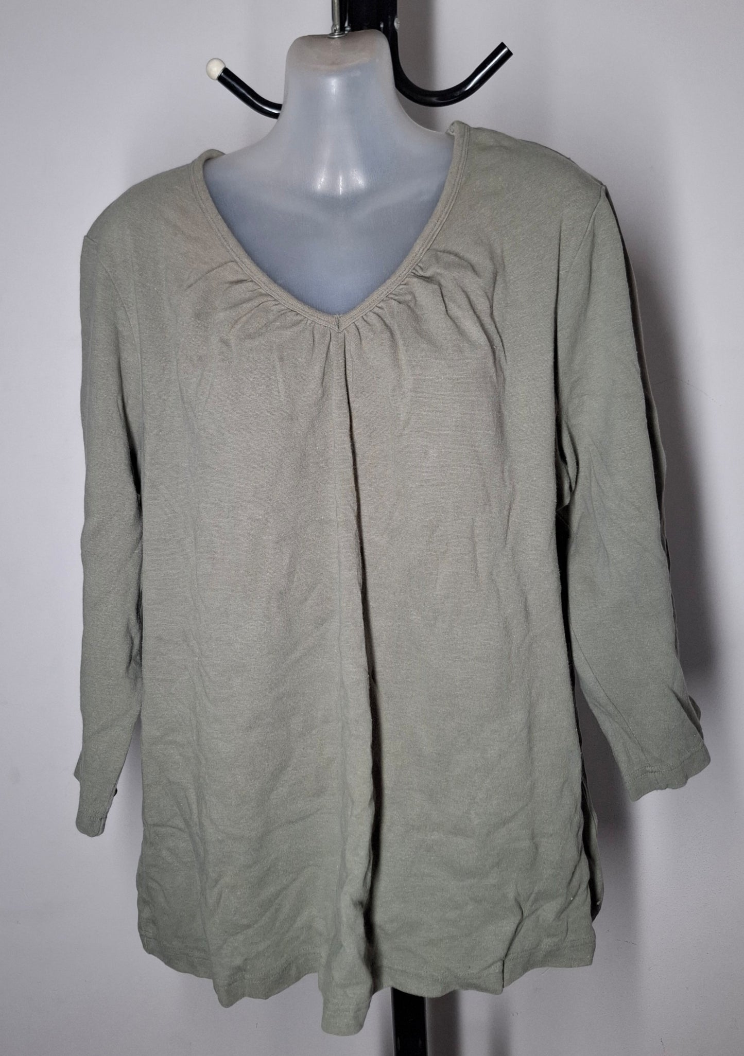 Size 24-26 - Stretchy Khaki Basic Top With Sleeves
