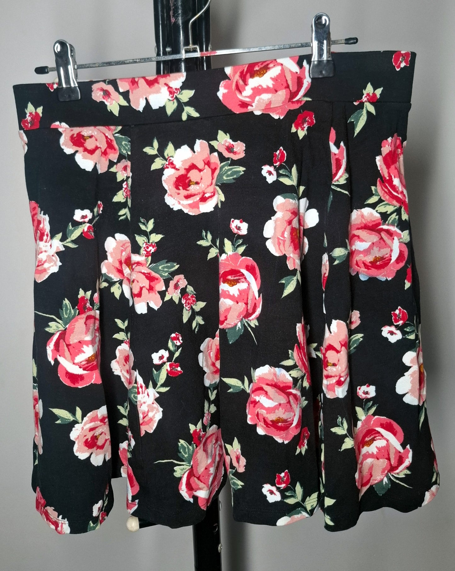 Size 12 - Black Floral Skirt
