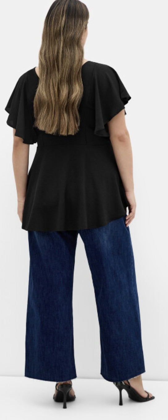 City Chic XXL - Black Floral Peplum Top