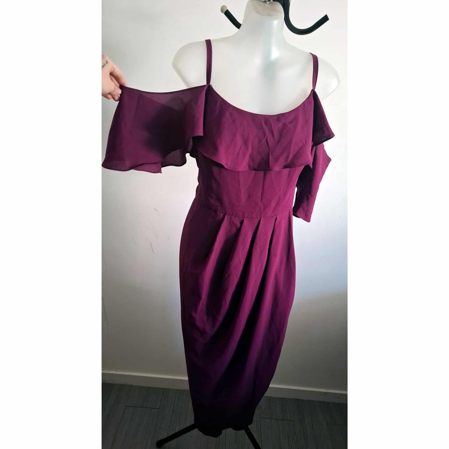 City Chic XS - Frill Off Shoulder Dress