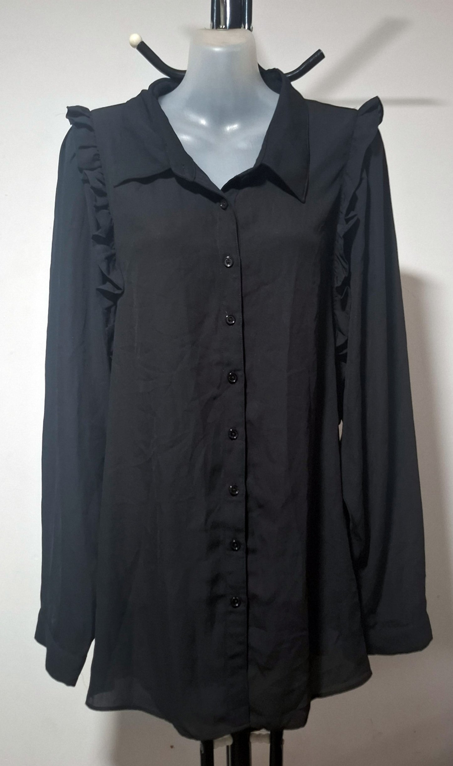 City Chic Medium - Black Button Up Top With Long Sleeves