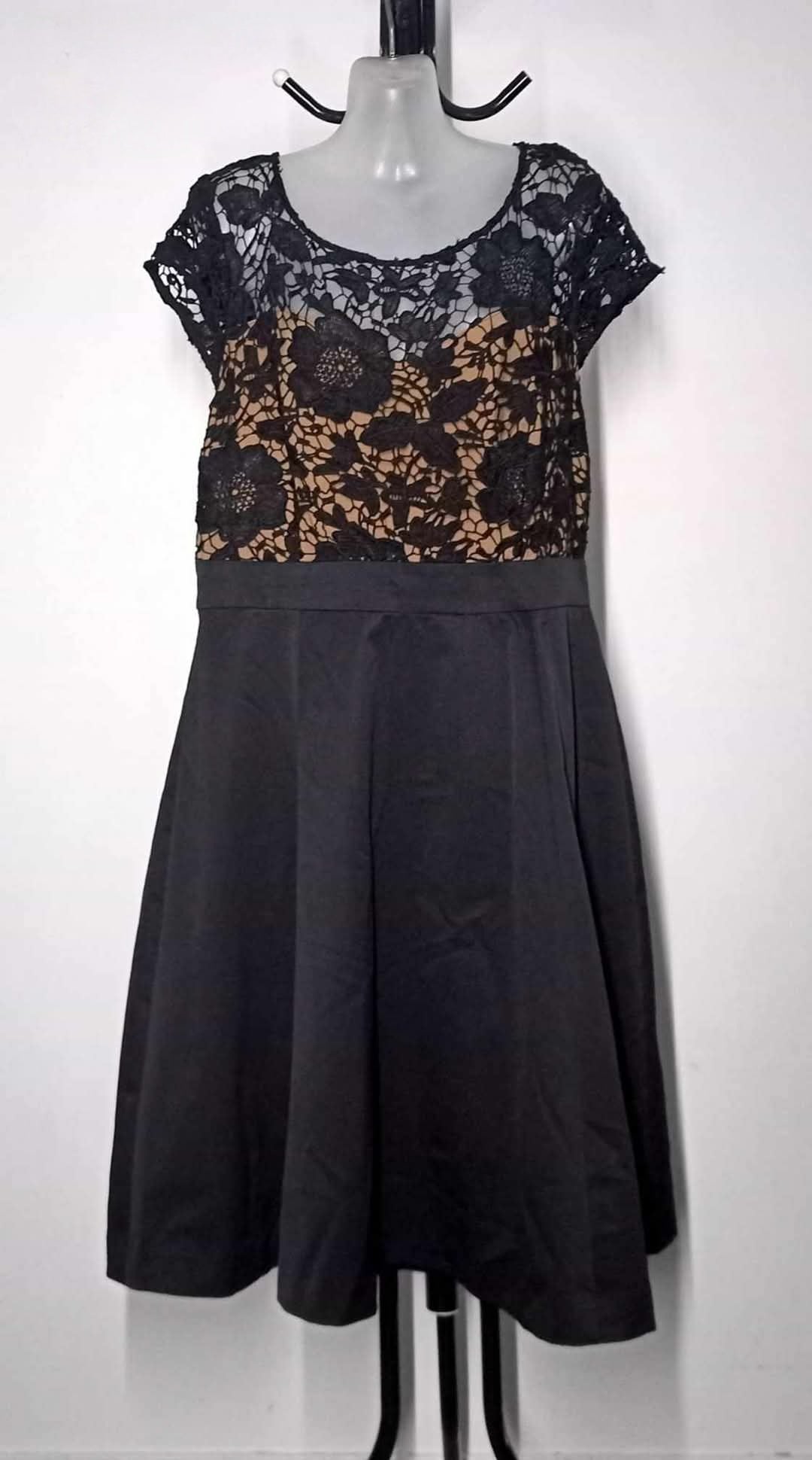 City Chic XS Lace Dress