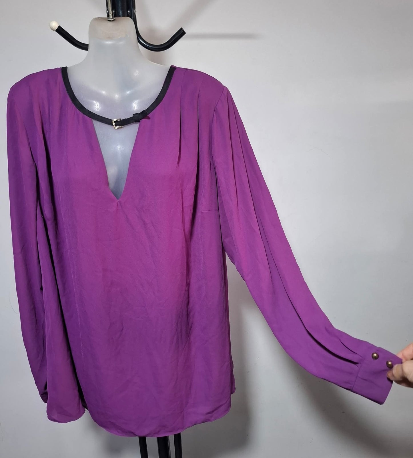 City Chic Medium - Long Sleeve Top
