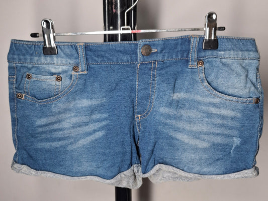 Size 10 - Stretchy Denim Shorts With Pockets